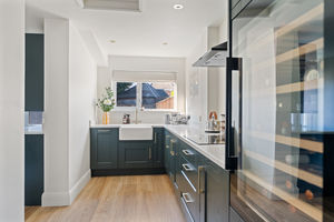 Photo 19- click for photo gallery